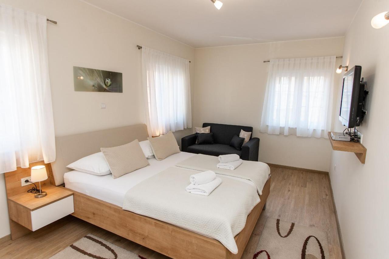 Guest House Ankora Skradin Esterno foto