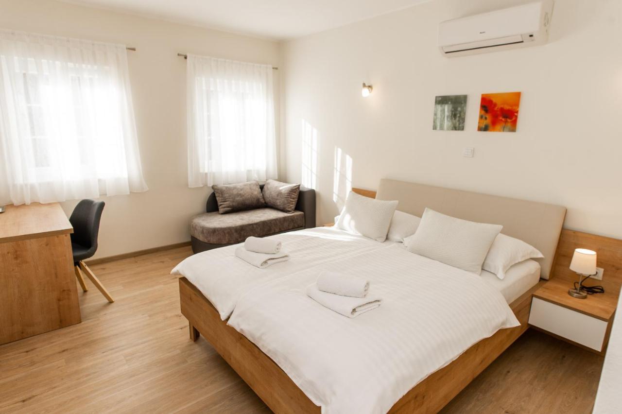 Guest House Ankora Skradin Esterno foto